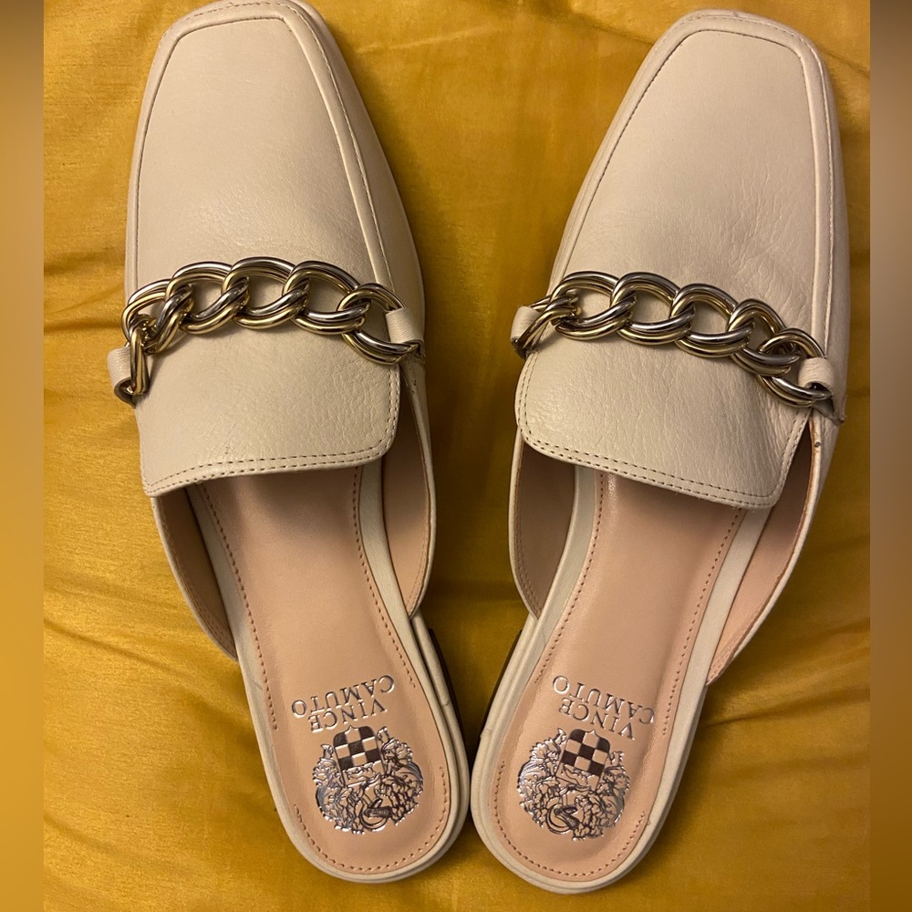 **Vince Cameo Rachey Women's Flat Mule** NEW with Box